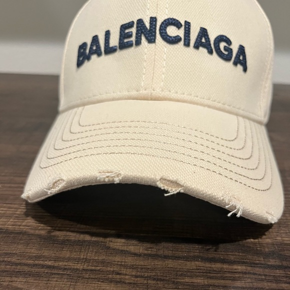 Designer Off-White Logo Cap front tear design beige - Picture 3 of 3